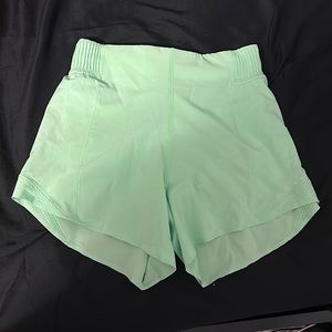 lululemon scream green hotty hot 4” special edition shorts